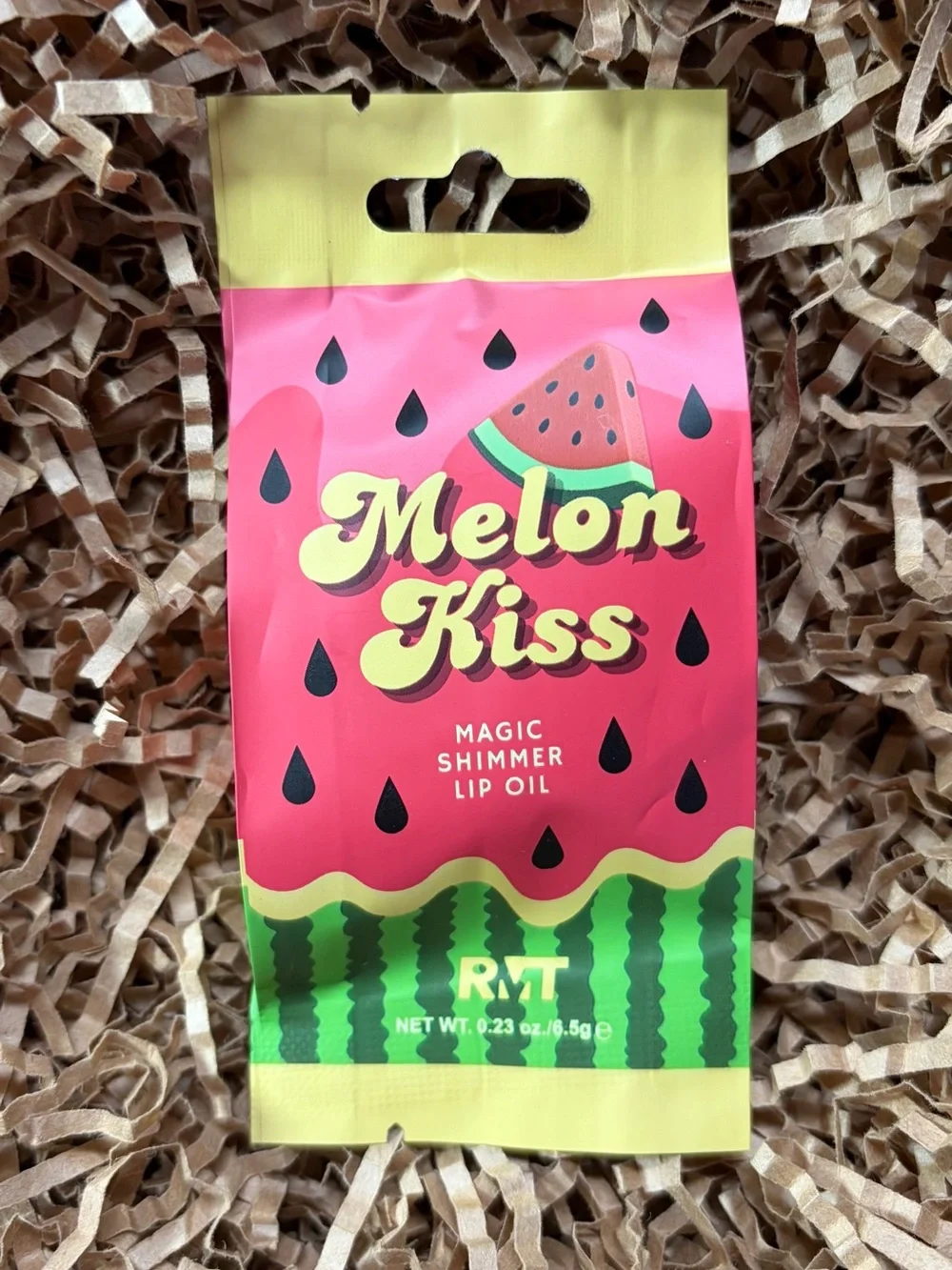 Romantic Beauty  Melon Kiss Magic Shimmer Lip Oil